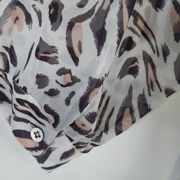 Cabi 5337 Glamour Blouse Off White Leopard Print Top Size L - Picture 10 of 11